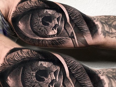 Blackwork Tattoo Kiel